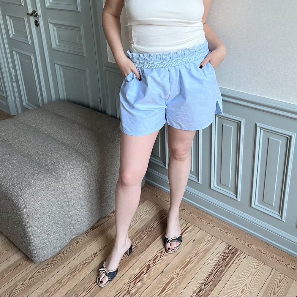 NWT Djerf Avenue Breezy Shorts in blue - Picture 12 of 12